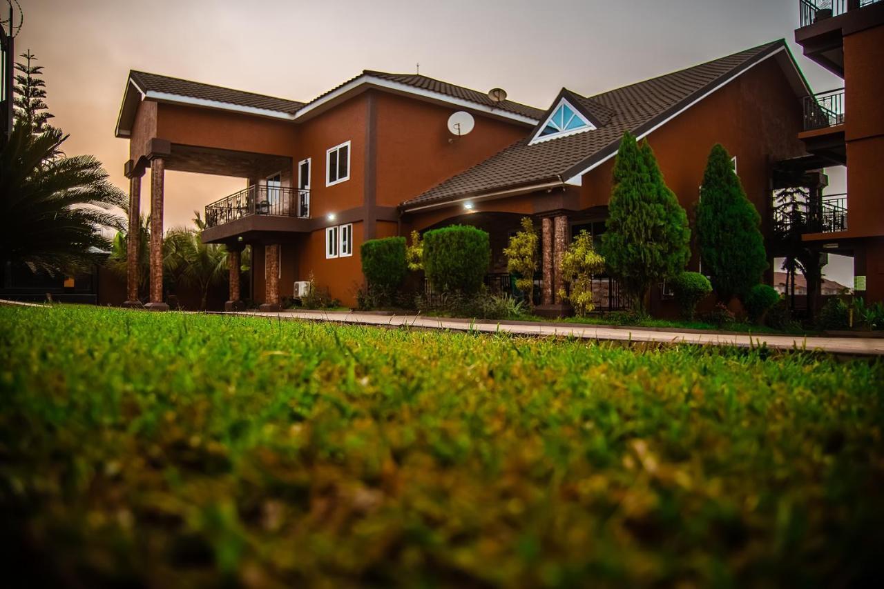 Homey Lodge Kumasi Kültér fotó