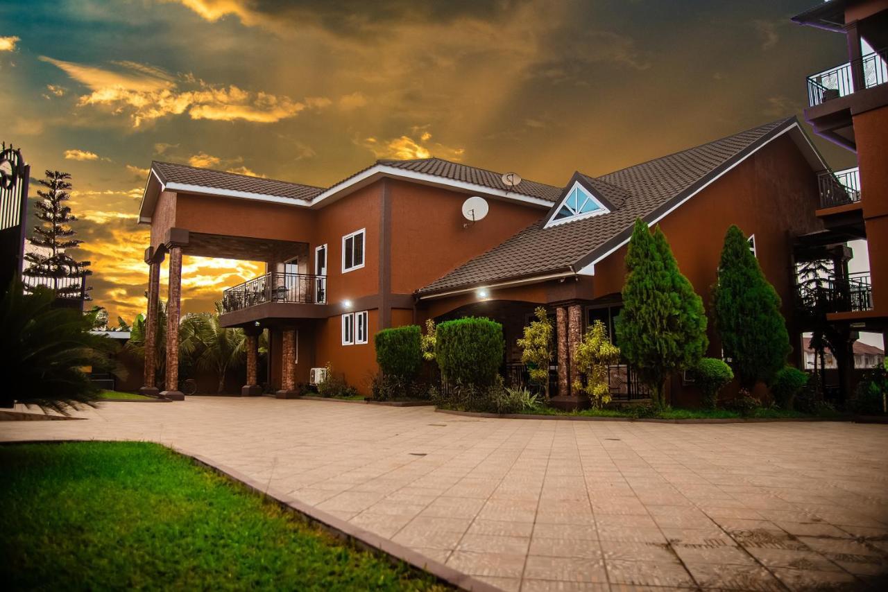 Homey Lodge Kumasi Kültér fotó